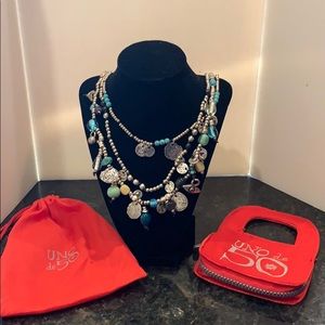 Uno De 50 Three stand necklace